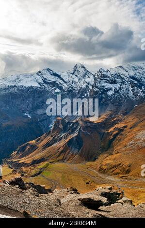 Die Schweizer Alpen Skyline vom Schilthorn, einem Gipfel in den Berner Alpen oberhalb des Dorfes Murren in Lauterbrunnen, Schweiz Stockfoto