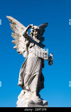 Sydney Australia, Engelsstatue auf dem zum Weltkulturerbe gehörenden Waverley Cemetery A mit einer bedeutenden Anzahl viktorianischer und edwardianischer Denkmäler Stockfoto
