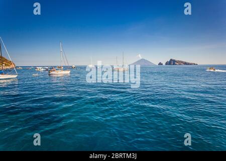 Blick auf das Mittelmeer nand-Inseln von Panare in italien Stockfoto