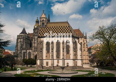 Kapelle St. Michael und St. Elisabeth-Kathedrale in der Stadt wichtigsten Platz von Kosice in der Ostslowakei. Stockfoto