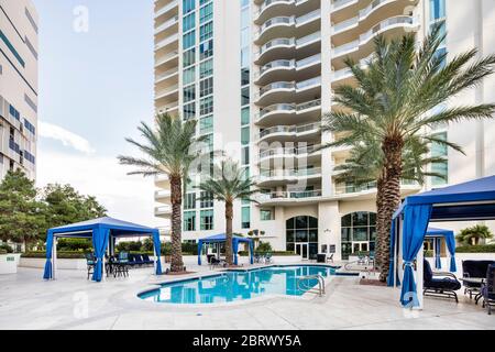 Das Innere der Turnberry Towers. Turnberry Towers ist ein 45-stöckiger Doppelturm-Wohnkomplex in Winchester, Nevada, nahe dem Las Vegas Strip. Stockfoto