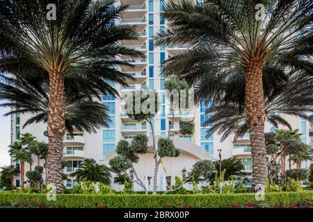 Das Innere der Turnberry Towers. Turnberry Towers ist ein 45-stöckiger Doppelturm-Wohnkomplex in Winchester, Nevada, nahe dem Las Vegas Strip. Stockfoto