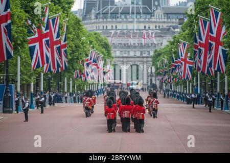 Vorbereitungen für die Major Generals Review, 3. Juni 2017, fotografiert vom Queen Victoria Memorial, London, Großbritannien Stockfoto