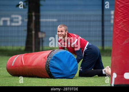 Karlsruhe, Deutschland. 22. Mai 2020. Torwart Sven Müller (KSC) beim Torwart Training. GES/Fußball/2. Bundesliga: Training des Karlsruher SC während der Corona-Krise, 22. Mai 2020 Fußball: 2. Liga: Training des Karlsruher SC während der Corona-Krise, 22. Mai 2020 Quelle: dpa/Alamy Live News Stockfoto