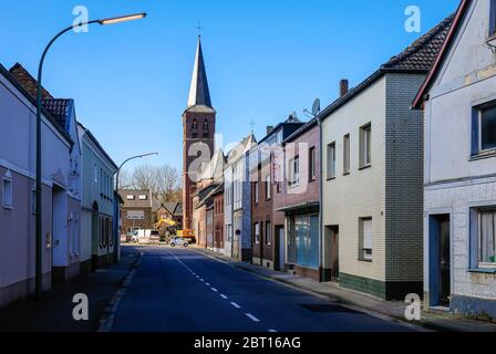 Erkelenz, Nordrhein-Westfalen, Deutschland - Rheinisches Braunkohlebergbaugebiet, das Dorf Keyenberg soll Platz machen für die RWE-Tagebau Garzweiler an Stockfoto