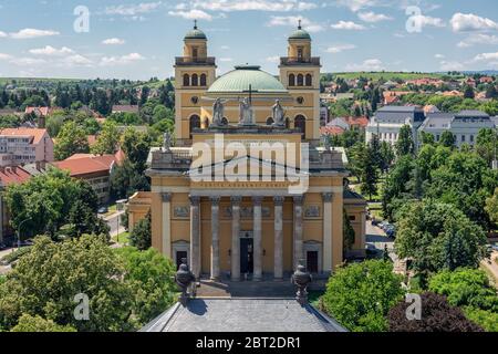 Fassade Kathedrale Basilika auch als Eger Kathedrale in Eger, Ungarn Stockfoto