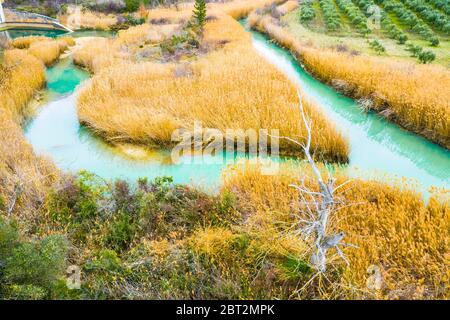 Rückbett und Fluss Luftaufnahme. Stockfoto