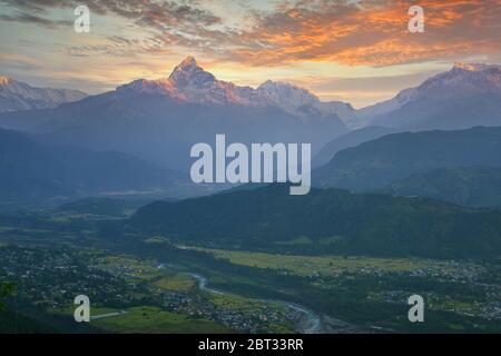 Machapuchare Berg, Annapurna Massif bei Pokhara, Nepal Stockfoto