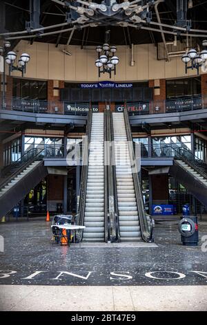 New York, N.Y/USA – 22. Mai 2020: Die Jackie Robinson Rotunda auf dem Citi Field ist wegen COVID ruhig. Quelle: Gordon Donovan/Alamy Live News Stockfoto