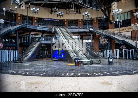 New York, N.Y/USA – 22. Mai 2020: Die Jackie Robinson Rotunda auf dem Citi Field ist wegen COVID ruhig. Quelle: Gordon Donovan/Alamy Live News Stockfoto