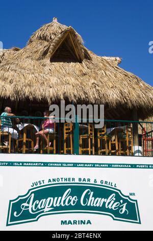 Bar in der Marina, Acapulco City, Bundesstaat Guerrero, Mexiko, Nordamerika Stockfoto