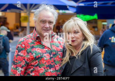 Die Komikerin Helen Lederer und Tony Slattery beim Edinburgh Festival Stockfoto