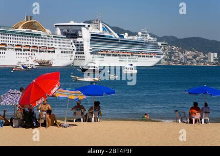 Tlacopanocha Strand in Altstadt Acapulco, Bundesstaat Guerrero, Mexiko, Nordamerika Stockfoto