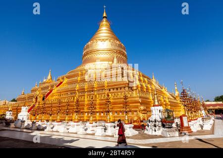 Die Shwezigon Pagode, Bagan, Mandalay Region, Myanmar. Stockfoto