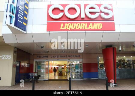 Sydney, Australien. Mai 2020. Coles Liquor Land an der Eastpoint Food Fair, Edgecliff. Bild: Richard Milnes/Alamy Stockfoto