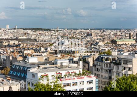 Luftaufnahme der Altstadt von Paris, Blick von der Basilika des Heiligen Herzens von Paris, auf dem Gipfel des butte Montmartre, dem höchsten Punkt Stockfoto