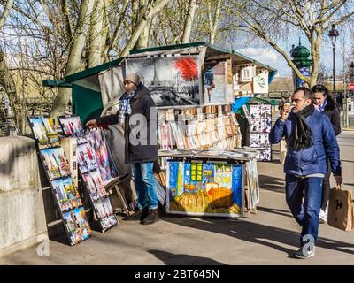 Buchhändler 'bouquiniste' am Ufer der seine, Paris, Frankreich. Stockfoto