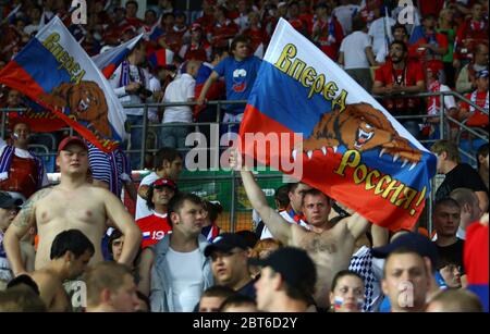 ÖSTERREICH, JUNI 26: Russische Fanswährend des UEFA EURO 2008 Halbfinale Fußballspiel zwischen Russland und Spanien im Ernst Happel Stadion in Wien, Austr Stockfoto