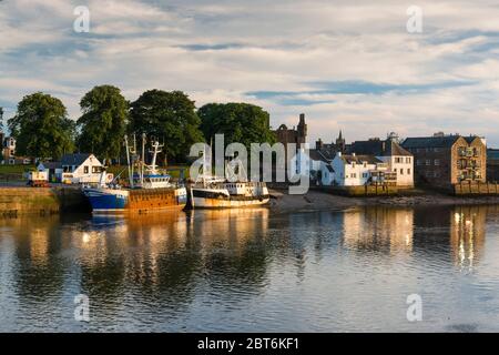 Abendlicht am Hafen von Kirkcudbright. Stockfoto