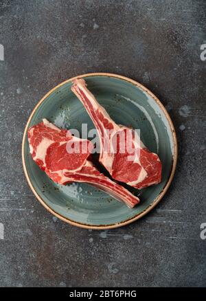 Rohes marmoriertes Fleisch Steaks Stockfoto