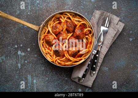 Spaghetti mit Fleischbällchen Stockfoto