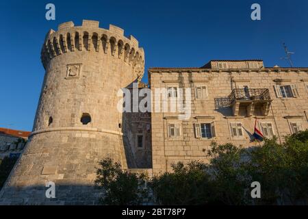 Festungsturm in Korcula Stadt, Korcula, Dalmatien, Kroatien, Europa Stockfoto
