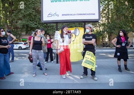 Roma, Italien. Mai 2020. Demonstration in Rom in der Nähe des MIUR, organisiert vom Komitee "Priorität für die Schule" mit Schülern, Eltern, Lehrern (Foto: Matteo Nardone/Pacific Press) Quelle: Pacific Press Agency/Alamy Live News Stockfoto