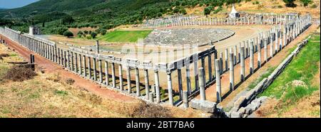 Ansicht des antiken griechischen Stadions im antiken Messini in Griechenland Stockfoto