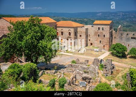 Mystras, Griechenland. Der Despot Palast, einen alten Bewohner des Despotate von Morea Stockfoto