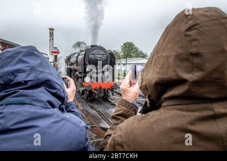 BR '7MT' Pacific 4-6-2 No. 70000 'Britannia, Sheffeild Park auf der Bluebell Railway während ihrer Herbst Steam Gala Stockfoto