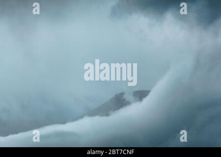 Athabasca Gletscher bedeckt mit Wolken, Nahaufnahme Stockfoto