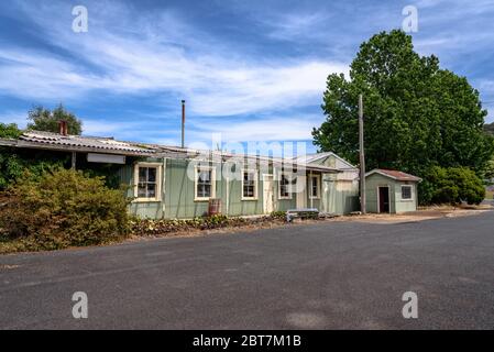 Die rosten und Verlassen bleibt der Berg Maid Konservenfabrik in Batlow, Australien Stockfoto