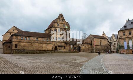 Panorama mit Alte Hofhaltung & Domplatz. Historische Residenz der Fürstbischöfe. Stockfoto