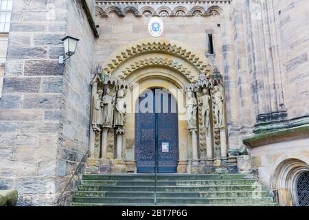 Blick auf die Adamspforte - eines der Haupteingangstore zum Bamberger Dom. Stockfoto