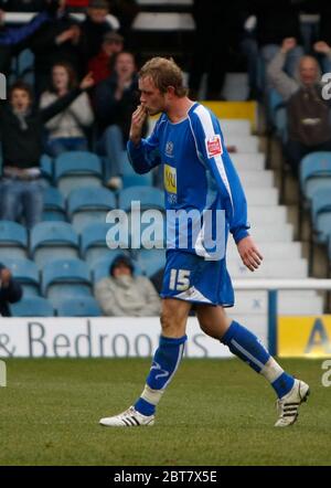 LONDON, Großbritannien MÄRZ 29: Scott Rendell von Peterborough feiert sein 2. Und Peterboroughs 4. Tor während der Coca Cola League Two zwischen Peterborough Stockfoto