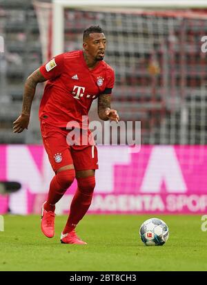 München, Deutschland, 23. Mai 2020, Jerome BOATENG (FCB 17) beim Spiel 1.Bundesliga FC BAYERN MÜNCHEN - EINTRACHT FRANKFURT 5-2 in der Saison 2019/2020 am 27.Spieltag. © Peter Schatz / Pool / Alamy Live News - DFL-BESTIMMUNGEN VERBIETEN DIE VERWENDUNG VON FOTOS als BILDSEQUENZEN und/oder QUASI-VIDEO - Nationale und internationale Nachrichtenagenturen DÜRFEN NUR redaktionell verwendet werden Stockfoto