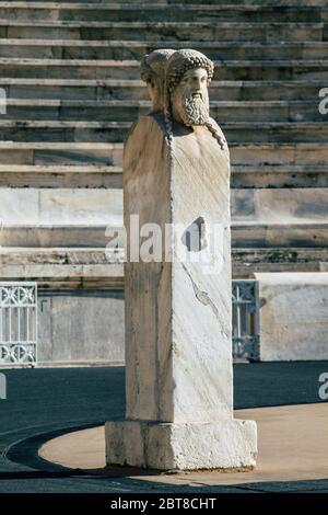 Athen Griechenland September 2, 2019 Blick auf das Panathenaic Stadium oder Kallimarmaro, es ist das einzige Stadion in der Welt, das vollständig aus Marmor gebaut wurde Stockfoto