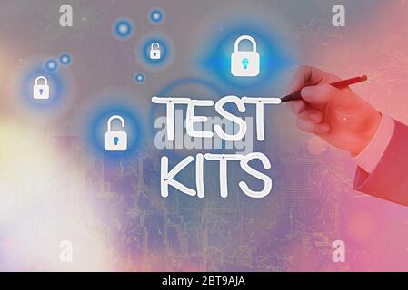 Testkits für Handschrift und Text. Konzeptuelle Fotowerkzeuge, die verwendet werden, um die Anwesenheit von etwas im Körper zu erkennen Stockfoto