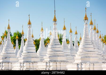 Sandamuni Pagode Stupas in Mandalay, Myanmar. Stockfoto