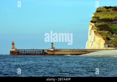 Leuchttürme an der Küste von Fecamp in der Normandie Stockfoto