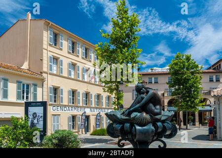 Saint-Tropez, Frankreich - 11. Juni 2019 : Museum der Gendarmerie und des Kinos von Saint-Tropez. Einer der meistbesuchten Orte der Stadt. Stockfoto