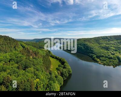 Luftaufnahme des Obersees, einem Stausee in der Eifel, Einruhr, Simmerath, Nordrhein-Westfalen, Deutschland, Europa Stockfoto