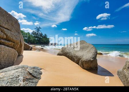 Blickhöhe, Weitwinkelansicht auf den Strand und das Meer Stockfoto