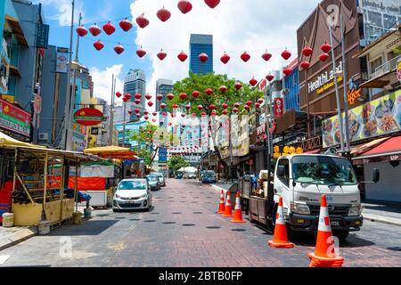 Straßenrestaurants in Kuala Lumpur. Die Straßen Asiens Stockfoto