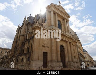 Der Tempel der protestantischen Oratoire ist eine historische protestantische Kirche in der Rue Saint-Honore im 1. Arrondissement von Paris, gegenüber Stockfoto