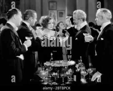 Die in Schweden geborene Schauspielerin Greta Garbo (Retrospektive), (geboren am 18. September 1905, gestorben am 15. April 1990 im Alter von 84 Jahren) in 'Inspiration' unter der Regie von Clarence Brown (1931) MGM. Dateireferenz # 34000-104THA Stockfoto
