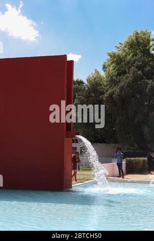 Luis Barragáns Reiterhof und Springbrunnen Cuadra San Cristóbal in der Nähe von Mexiko-Stadt Stockfoto