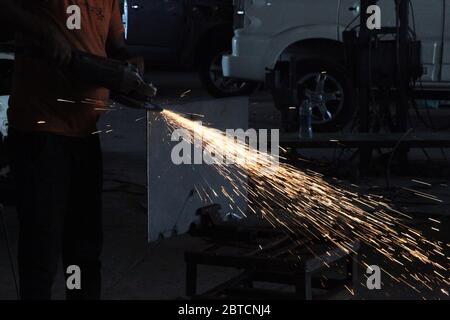 Hersteller Bullet Proof Fahrzeuge, Bullet Proof Fahrzeugbau, Panzerfahrzeuge, Bulletproof zivile Fahrzeuge (Foto © Saji Maramon) Stockfoto