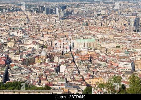 Blick auf das Stadtzentrum von Neapel, Italien Stockfoto