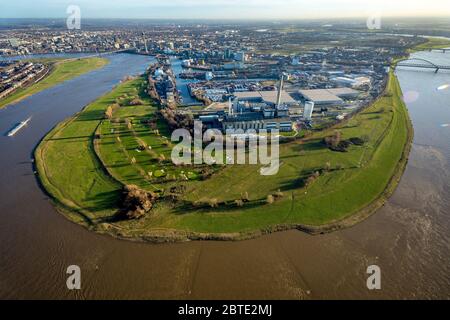 Rhein, Kraftwerk Lausward und Medienhafen, 19.12.2020, Luftaufnahme, Deutschland, Nordrhein-Westfalen, Niederrhein, Düsseldorf Stockfoto